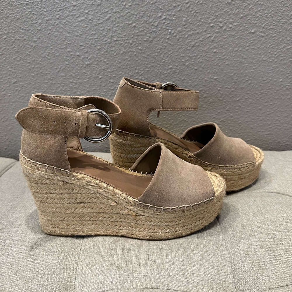 Gently worn Marc Fisher espadrille wedge - Picture 2 of 4